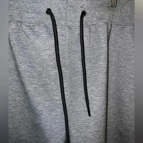 Magaschoni Man XL Sweatpants - Picture 3 of 5